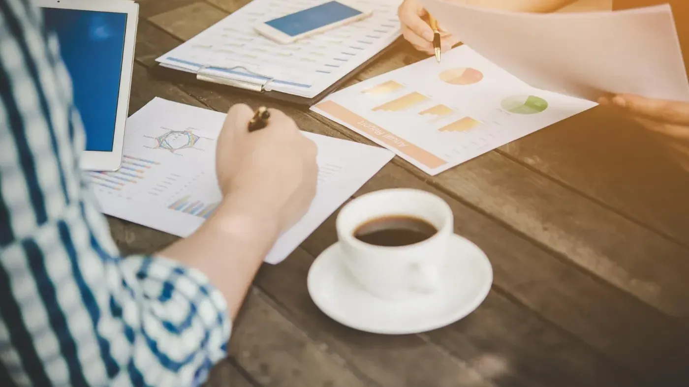 people discussing business plans